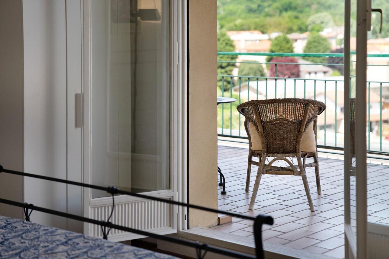 Apartament La Casa Del Riccio Arona Zewnętrze zdjęcie