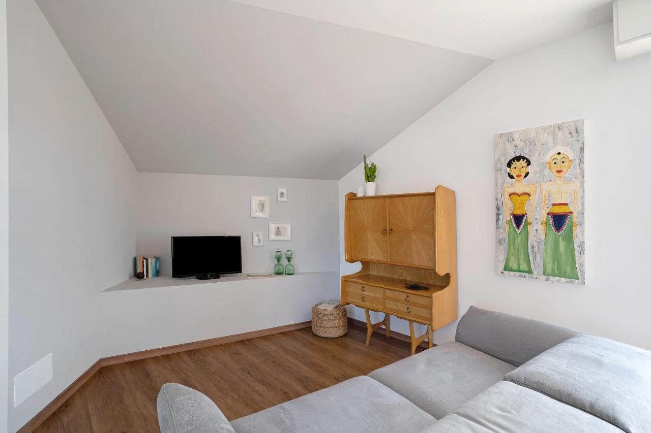 Apartament La Casa Del Riccio Arona Zewnętrze zdjęcie